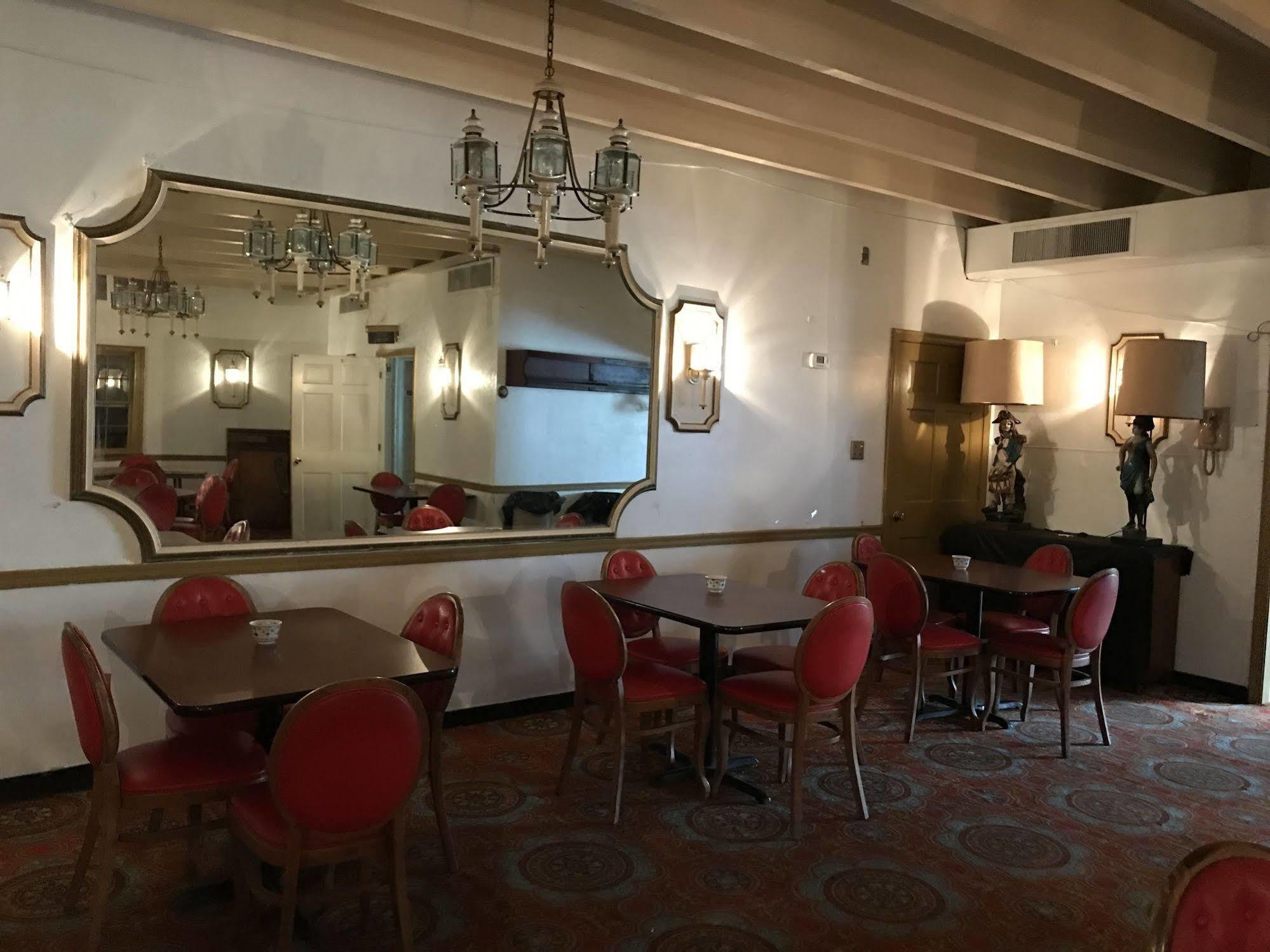 Relax Inn Altoona Εξωτερικό φωτογραφία